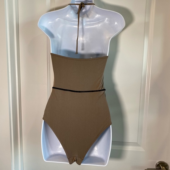 Gray Monokini w Overlock Detail & neon Zipper Pull - Picture 4 of 8